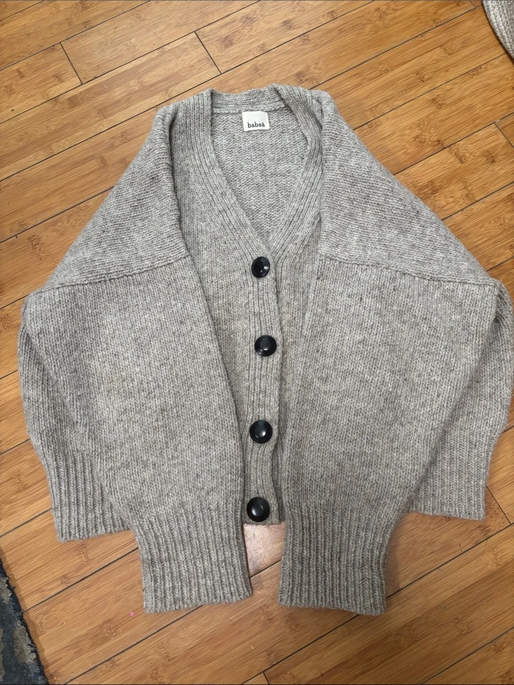 Babaa Neutral Gray Chunky V-Neck Button Front Cardigan